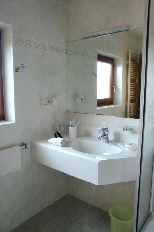 Hotel Viktoria Castelrotto Camera foto