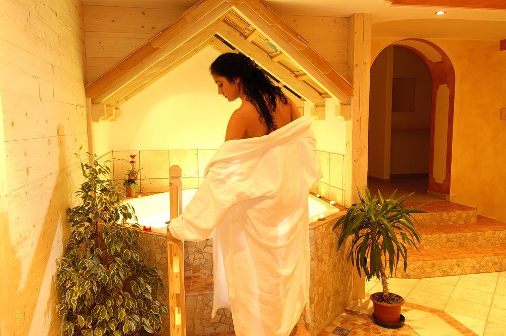 Hotel Viktoria Castelrotto Esterno foto